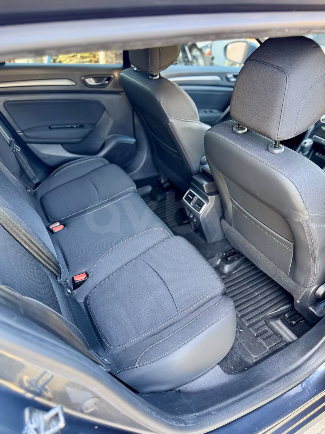 Renault Megane фото 10