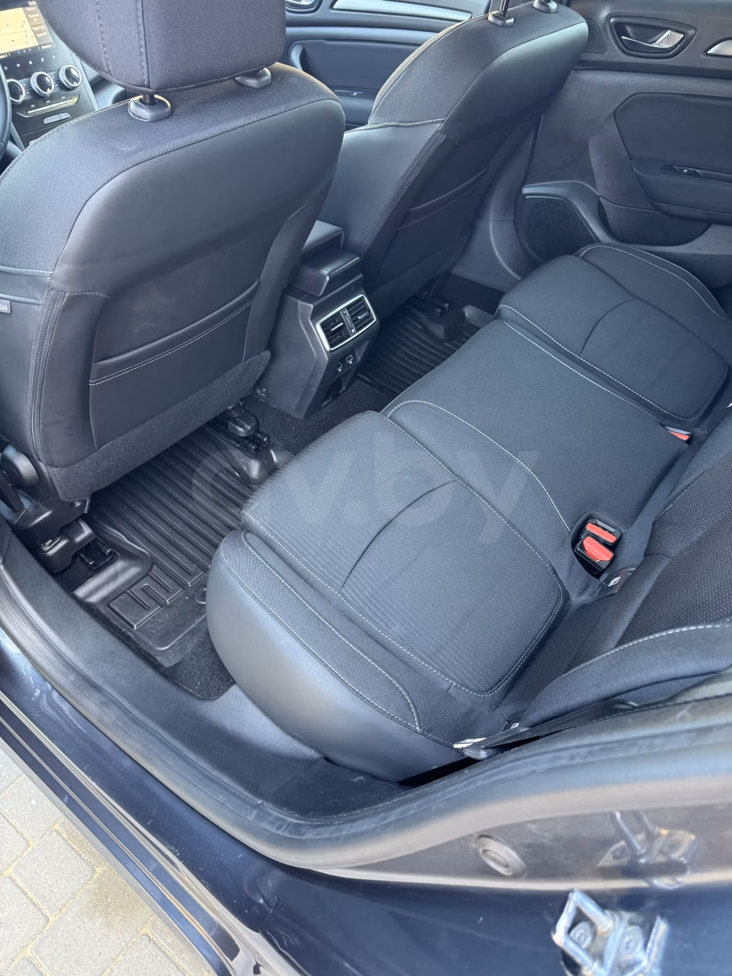 Renault Megane фото 11
