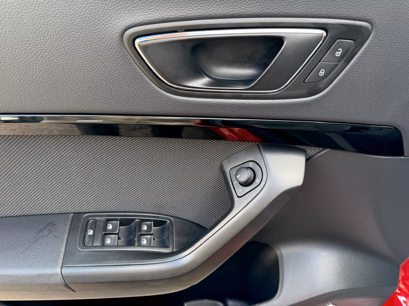 SEAT Ateca фото 12
