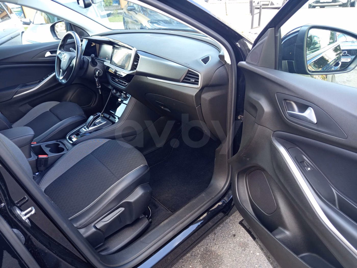 Opel Grandland X фото 12