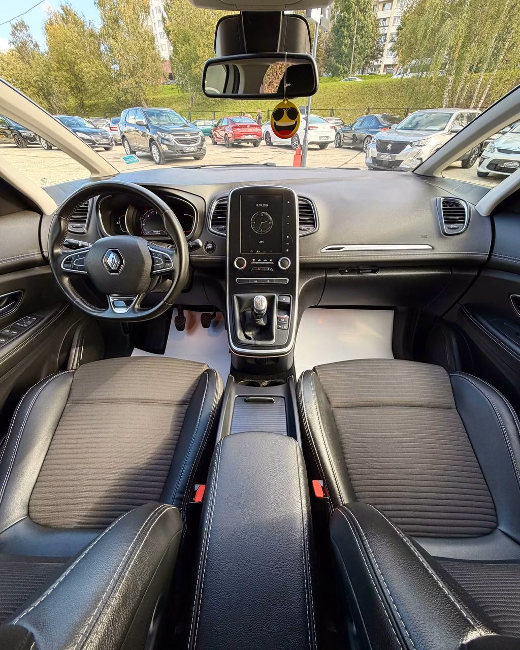 Renault Scenic фото 13