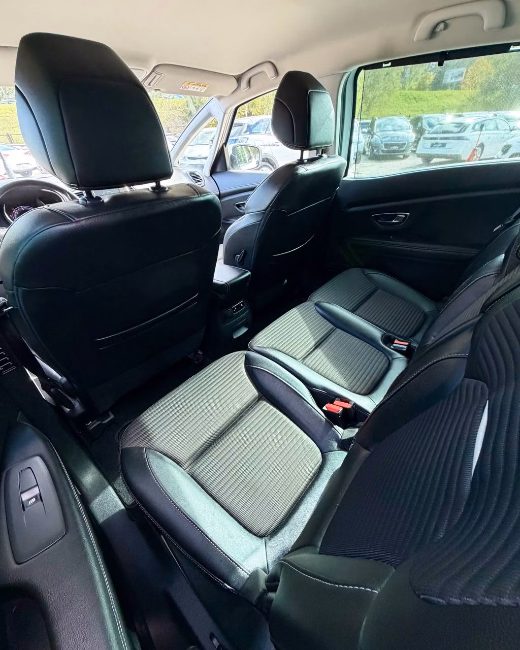 Renault Scenic фото 17