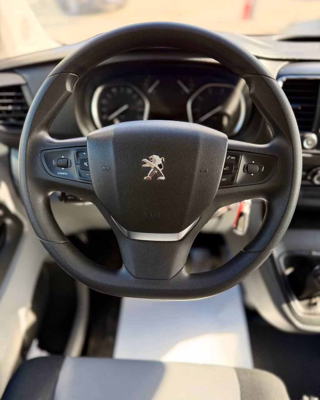 Peugeot Expert фото 11