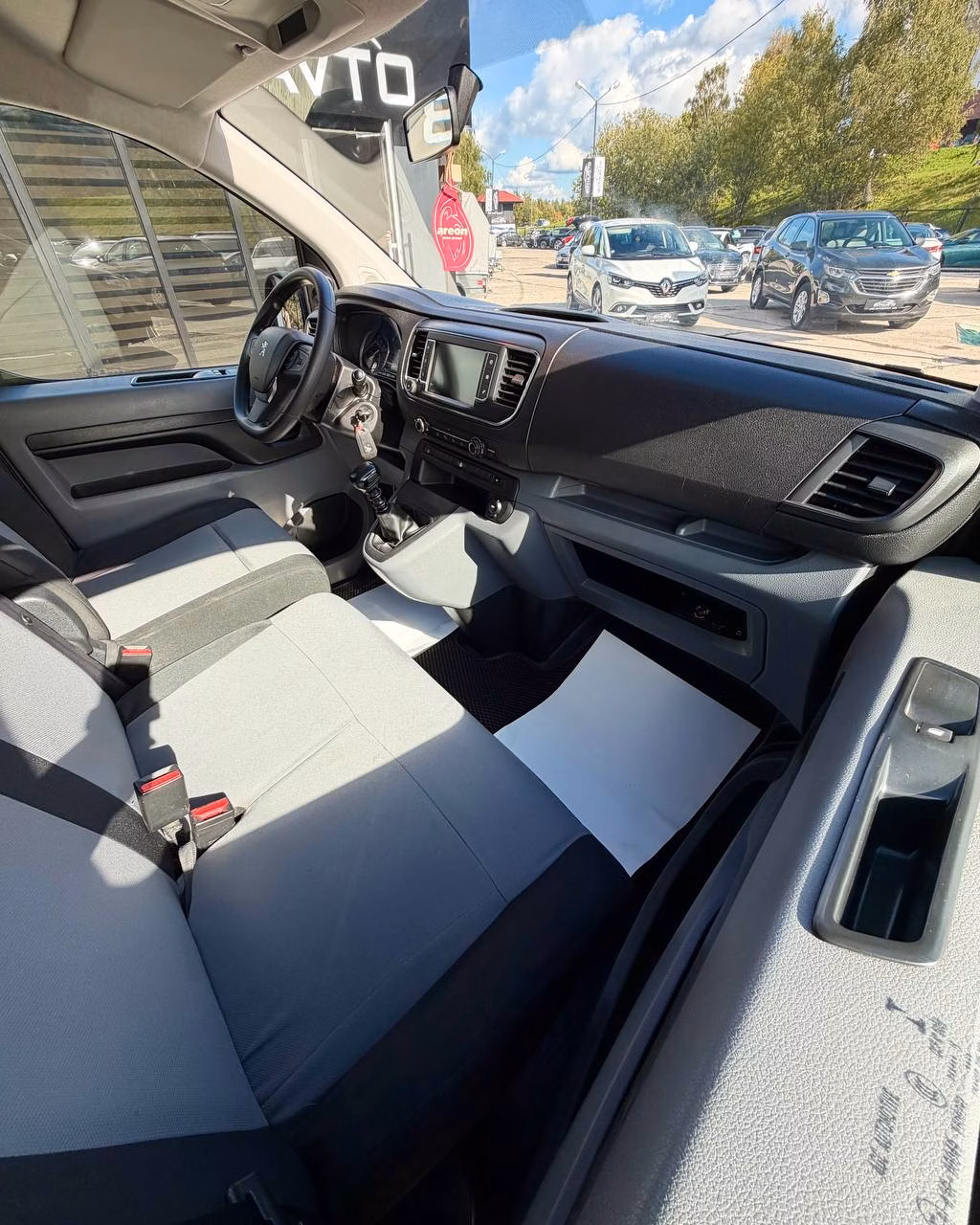 Peugeot Expert фото 18