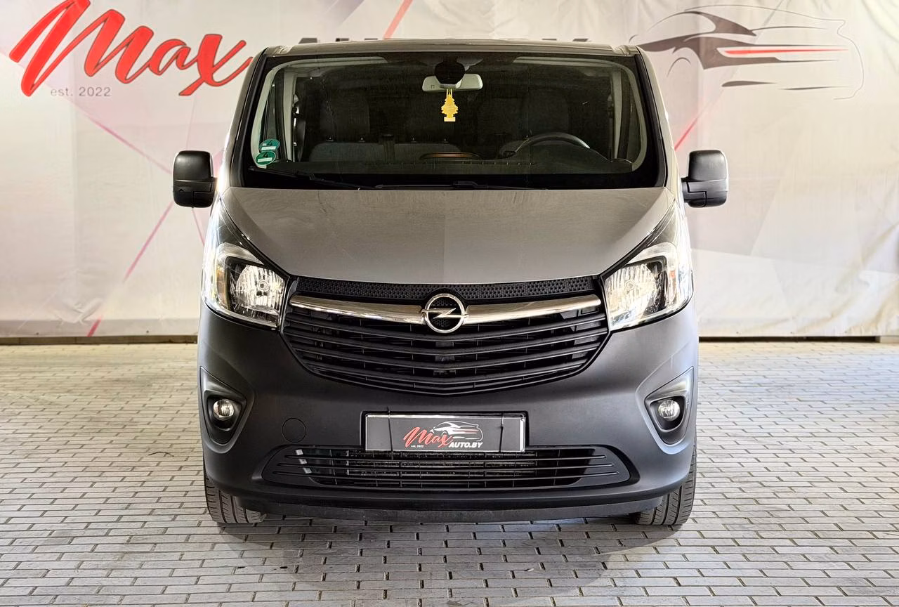 Opel Vivaro фото 2