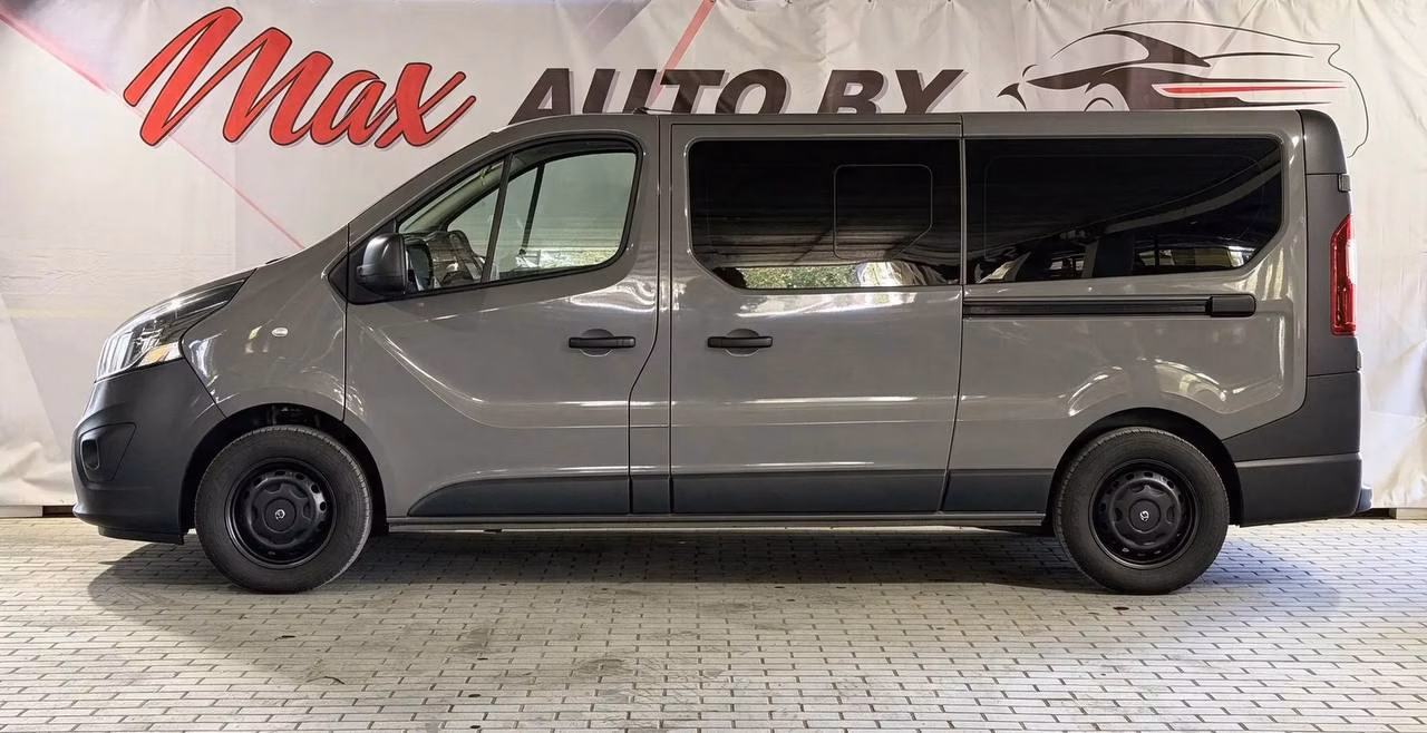Opel Vivaro фото 5