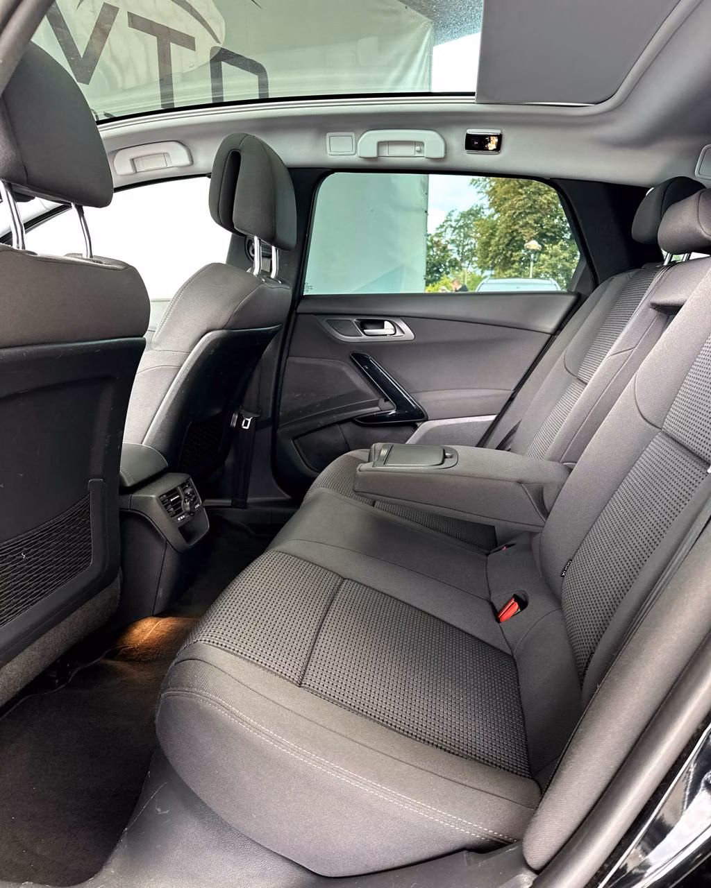 Peugeot 508 фото 14