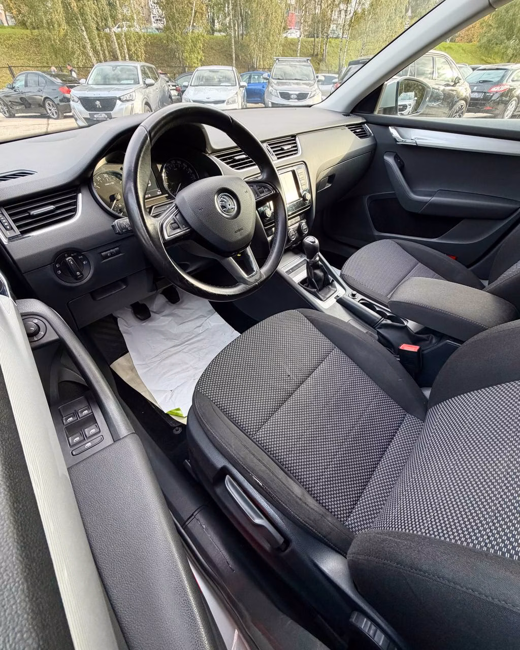 Skoda Octavia фото 10