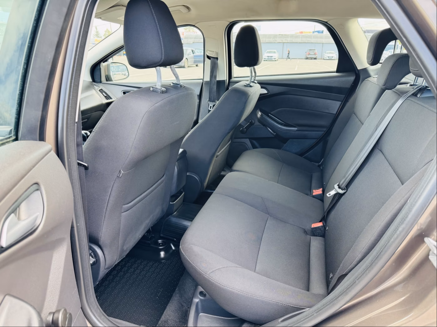 Ford Focus фото 6