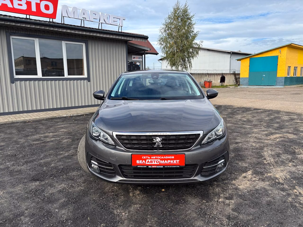 Peugeot 308 фото 2
