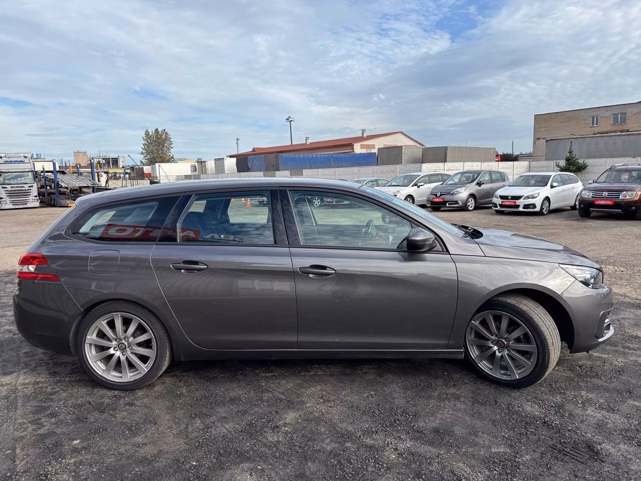 Peugeot 308 фото 4