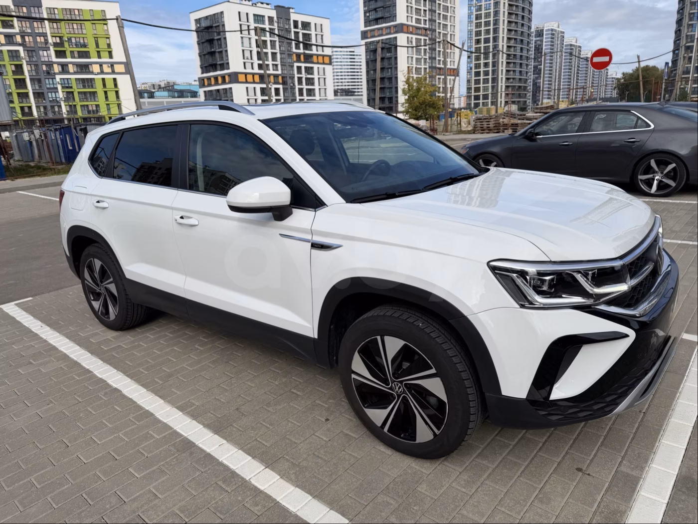 Volkswagen Taos