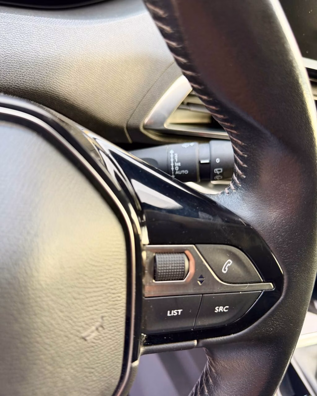 Peugeot 3008 фото 16