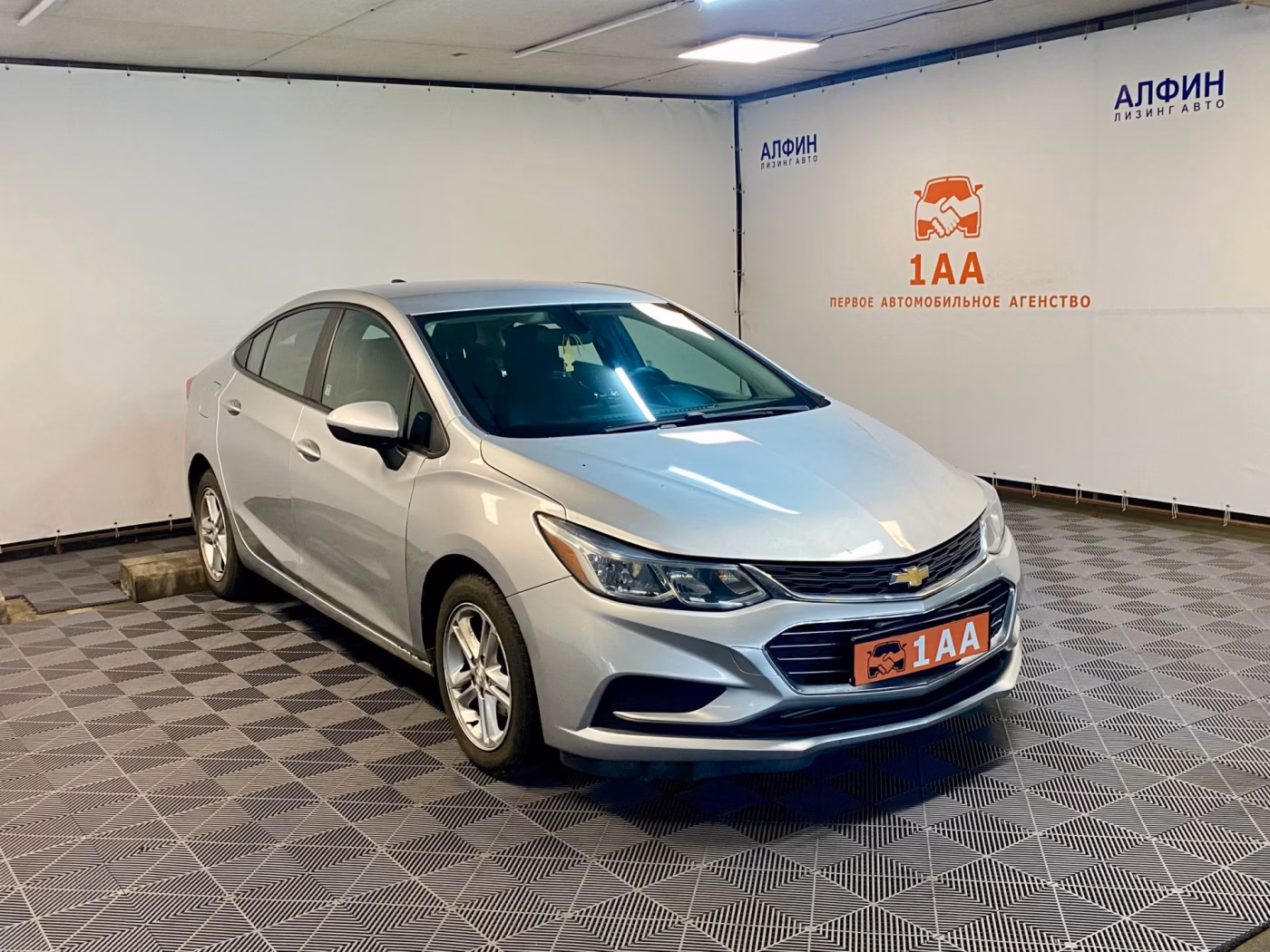 Chevrolet Cruze фото 2