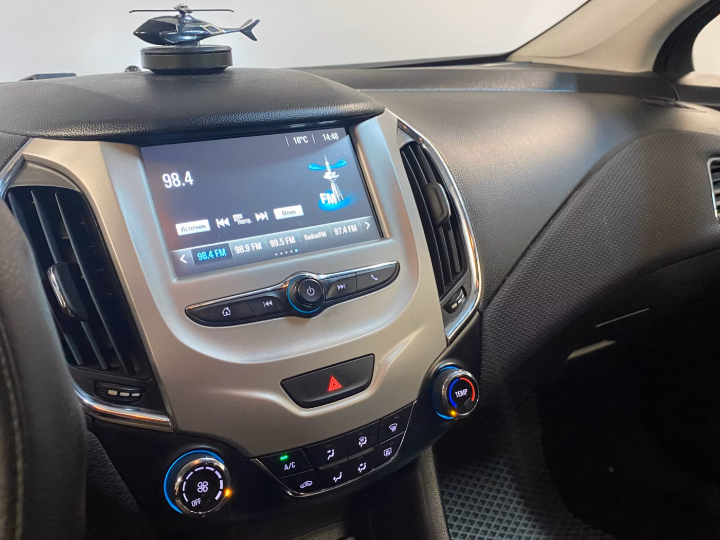 Chevrolet Cruze фото 8