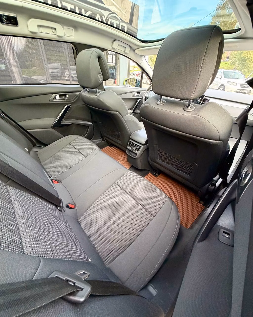 Peugeot 508 фото 14