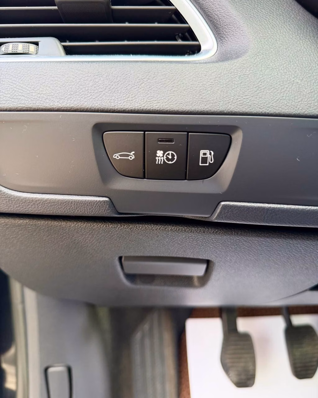 Peugeot 508 фото 16