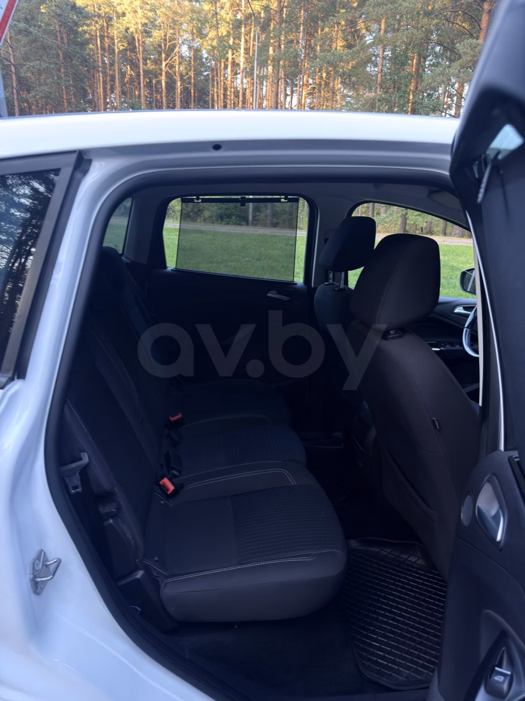 Ford C-MAX фото 8