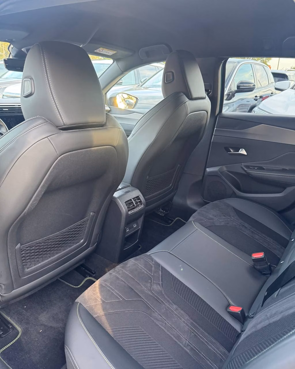 Peugeot 308 фото 10
