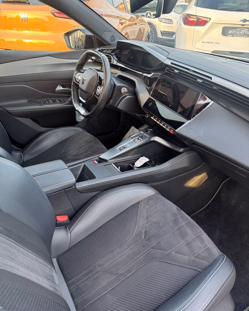 Peugeot 308 фото 13