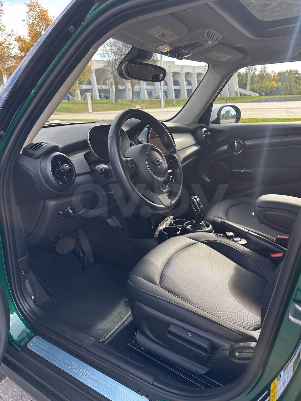MINI Hatch фото 9