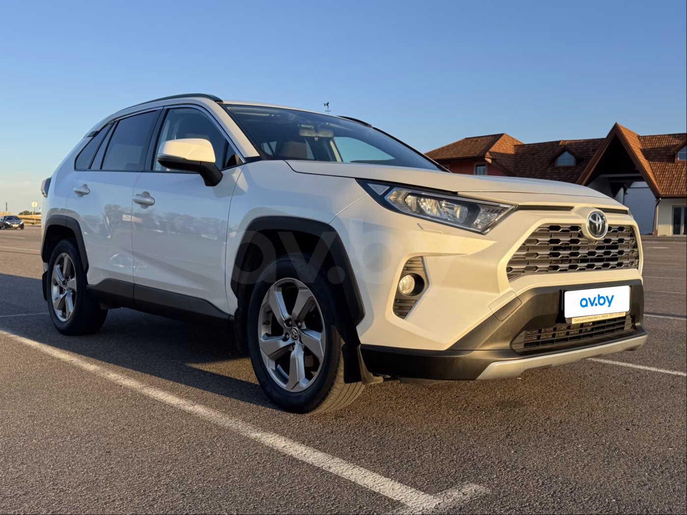 Toyota RAV4 фото 6