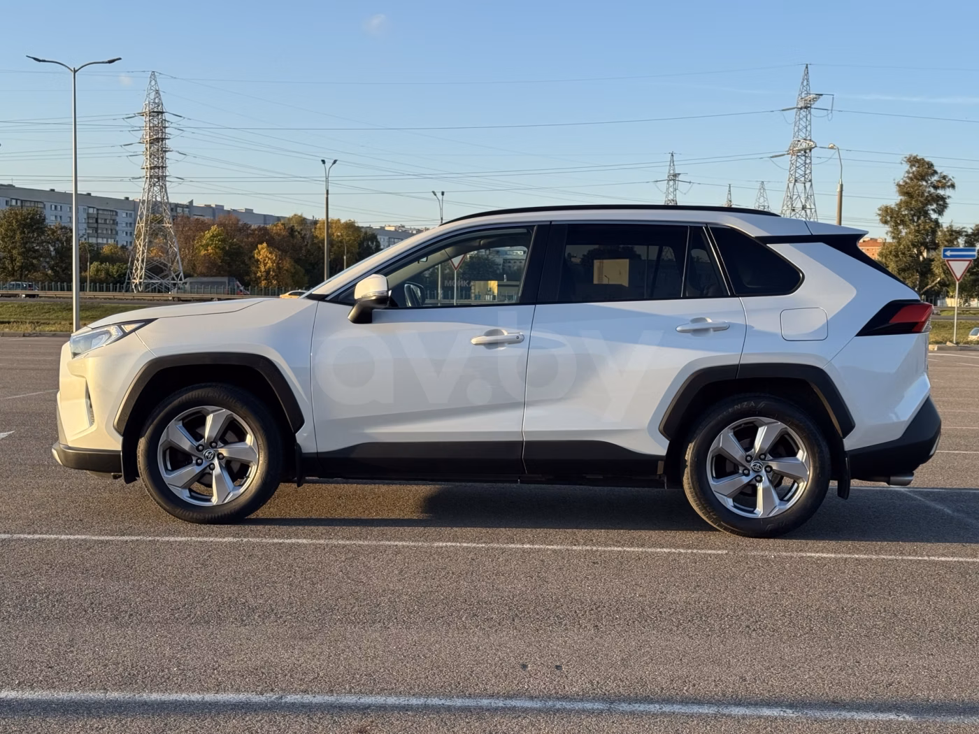 Toyota RAV4 фото 13
