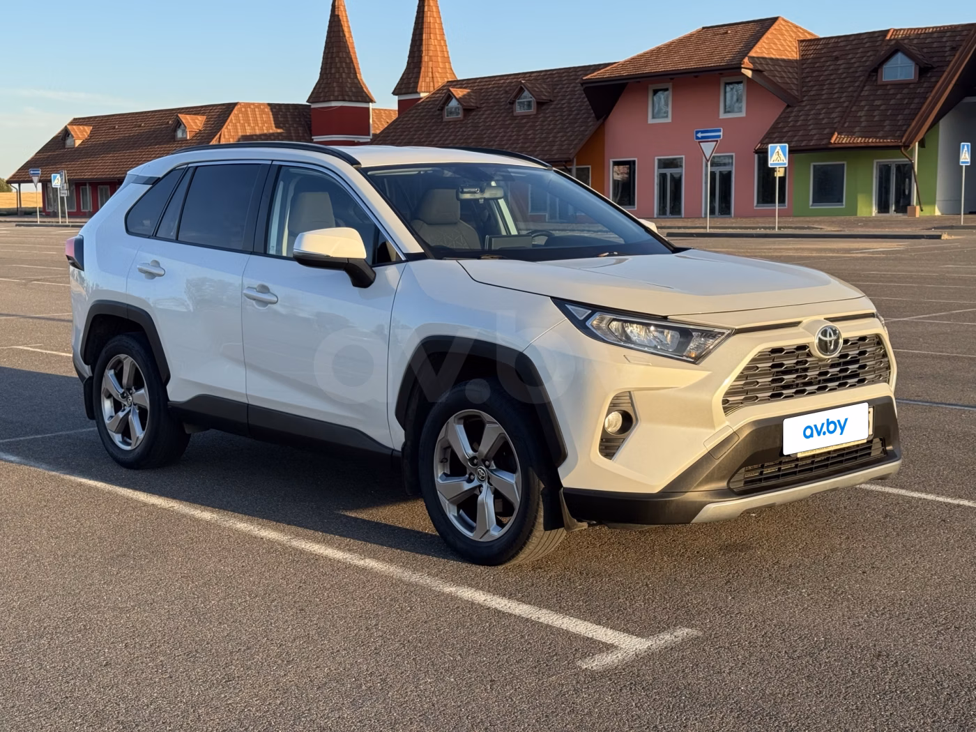 Toyota RAV4 фото 14