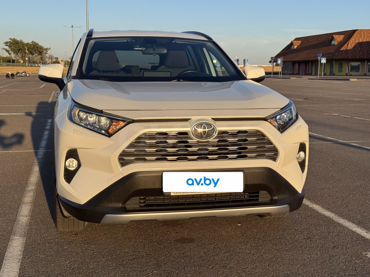Toyota RAV4 фото 17