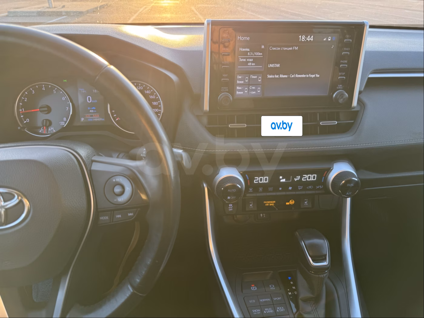 Toyota RAV4 фото 19
