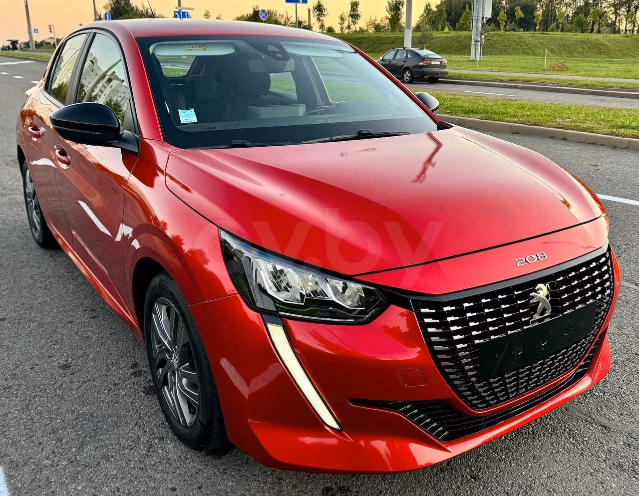 Peugeot 208 фото 3
