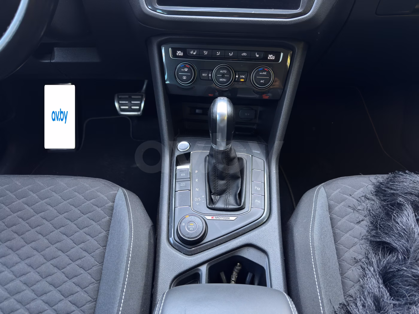 Volkswagen Tiguan фото 8