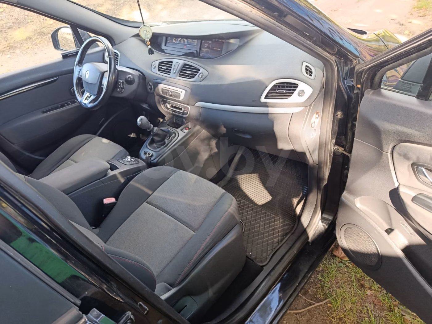 Renault Grand Scenic фото 8
