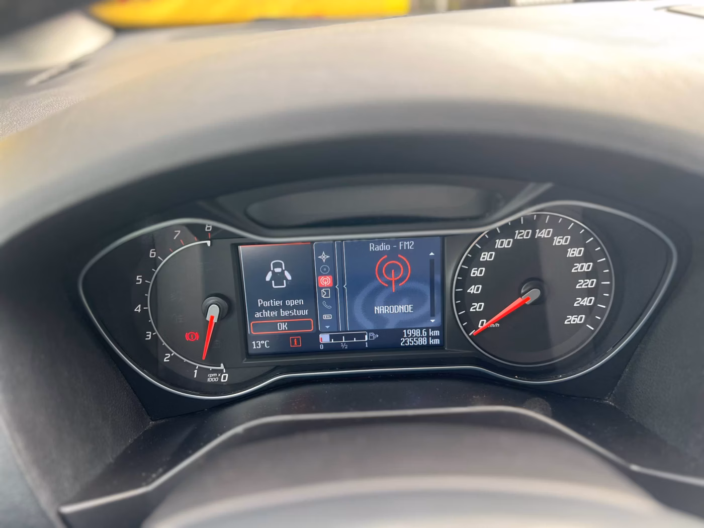 Ford S-MAX фото 16