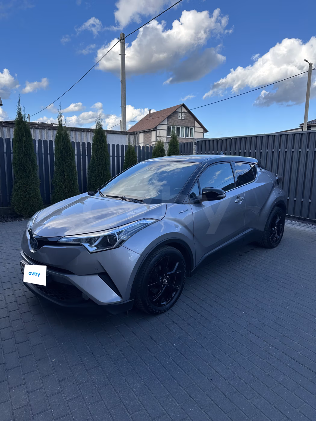 Toyota C-HR фото 2