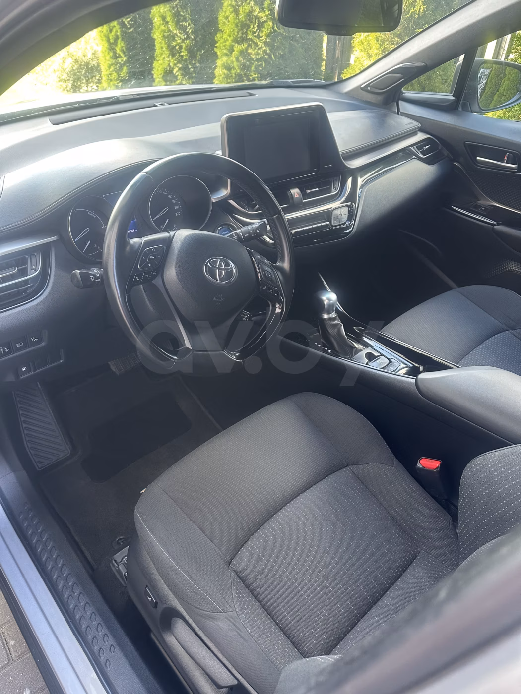 Toyota C-HR фото 6