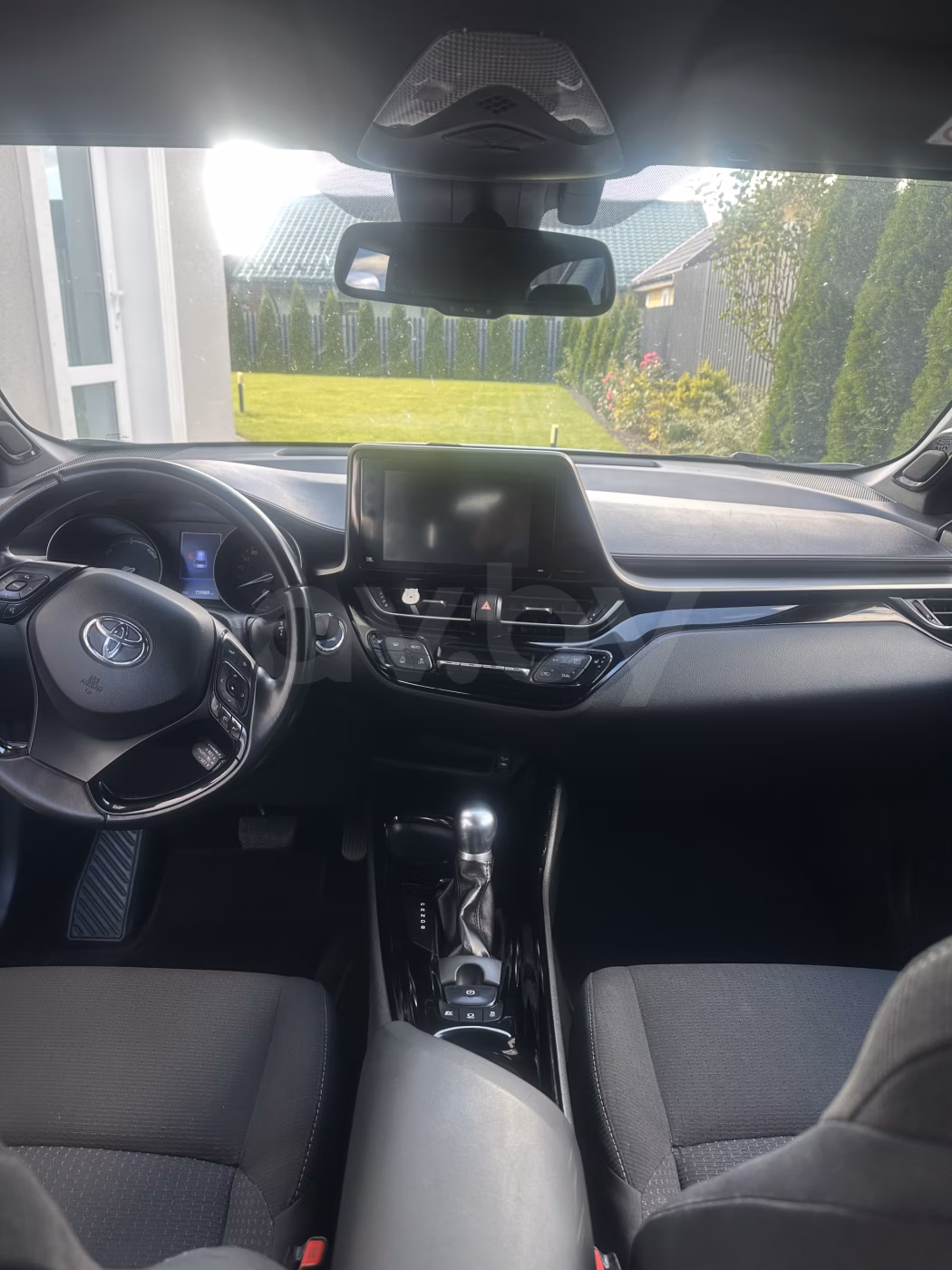 Toyota C-HR фото 8