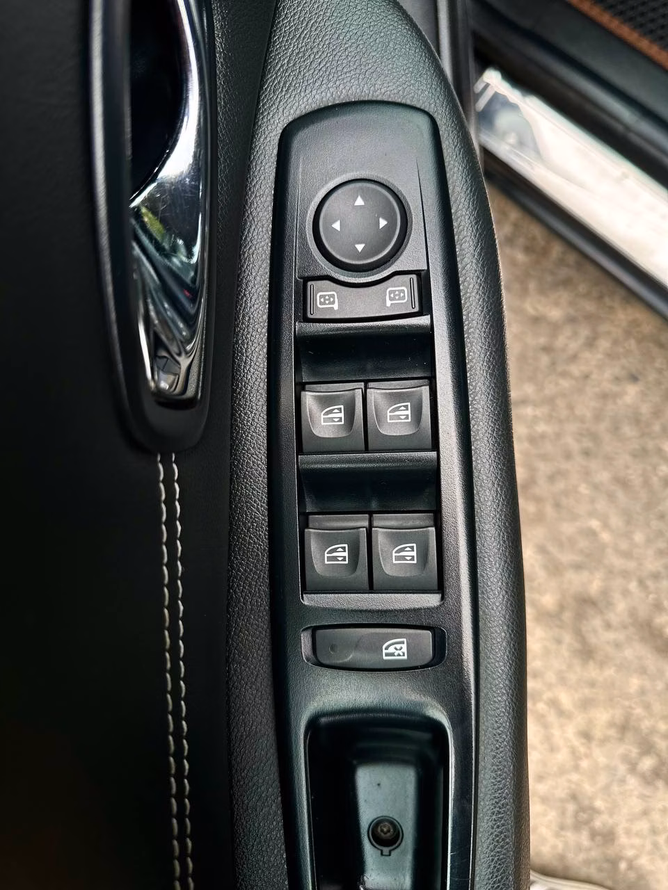 Renault Scenic фото 17