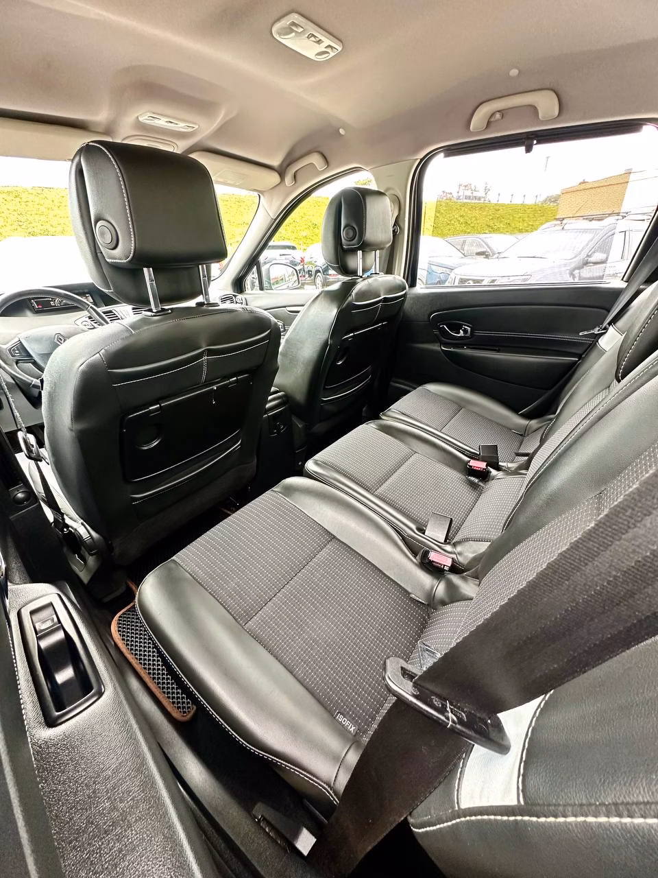 Renault Scenic фото 18