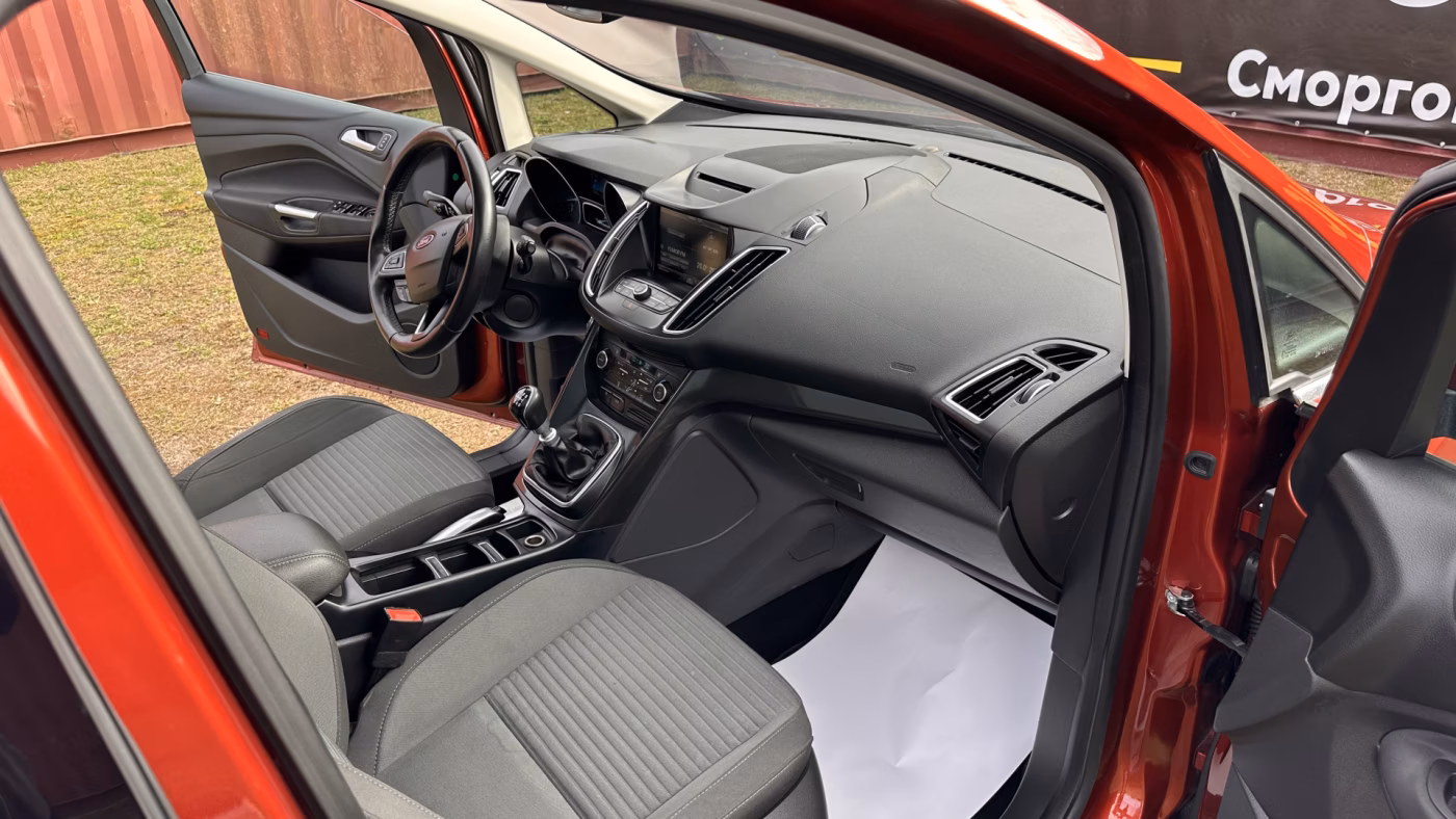 Ford C-MAX фото 12