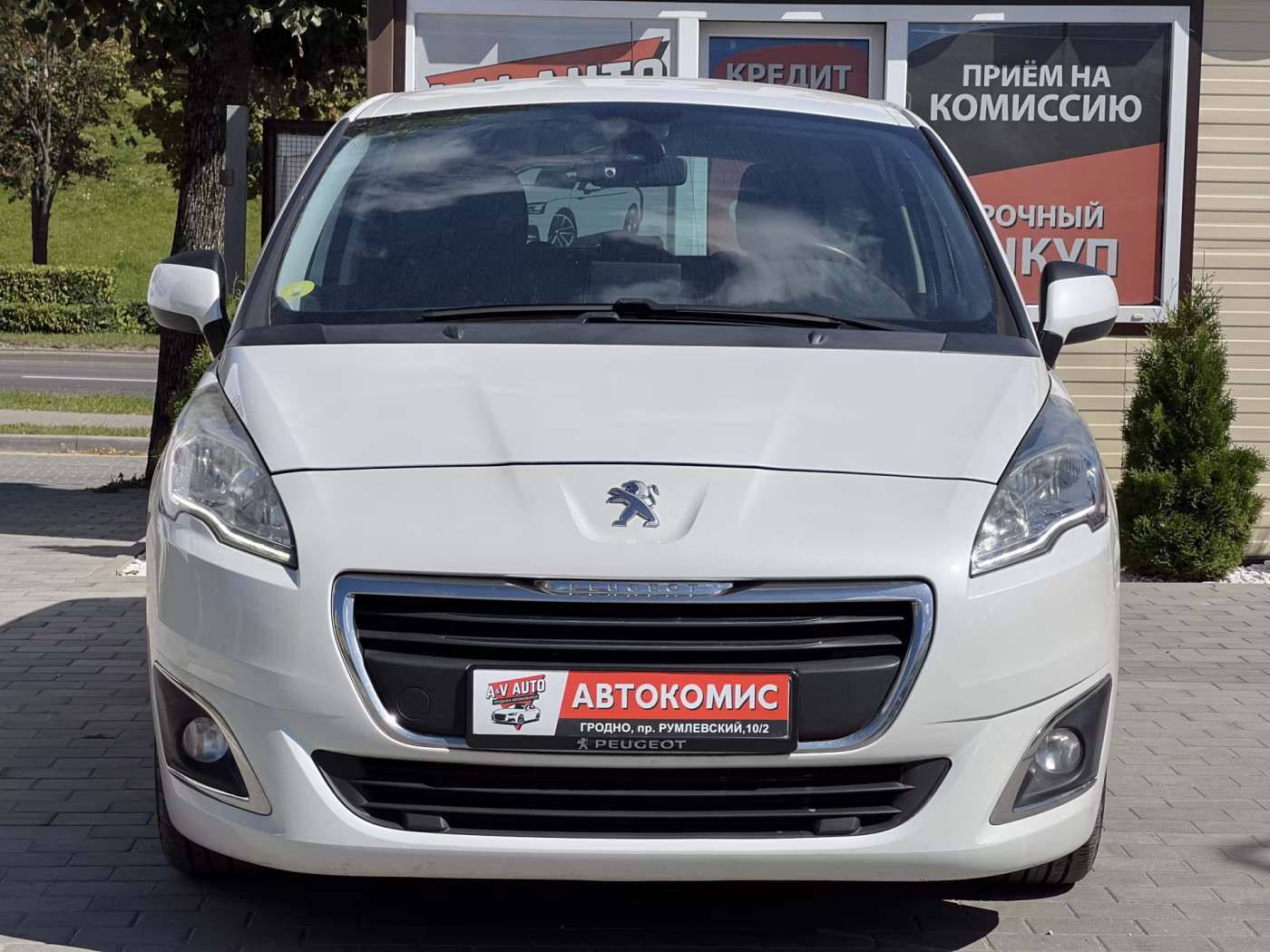 Peugeot 5008 фото 7