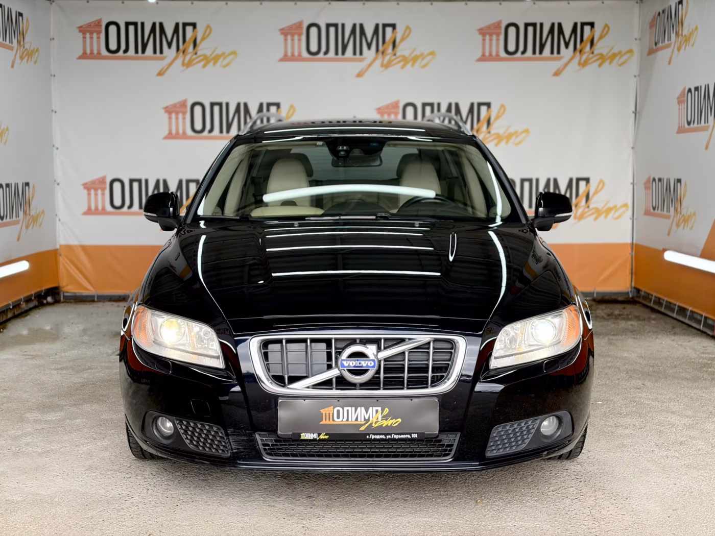 Volvo V70 фото 2