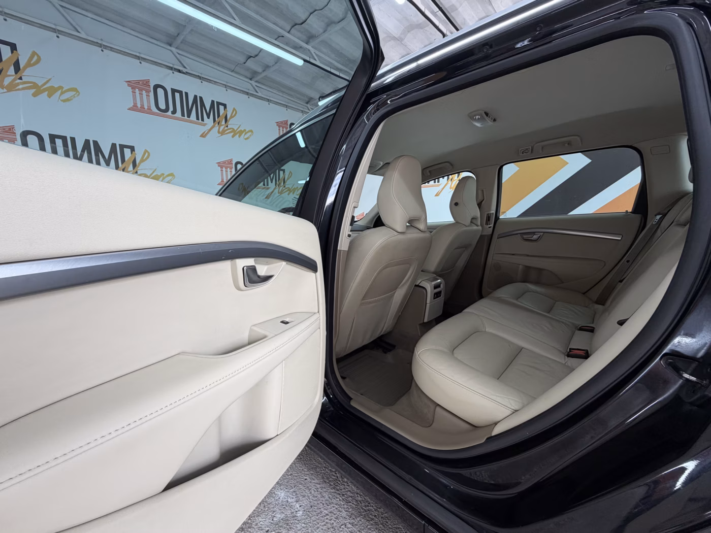 Volvo V70 фото 20