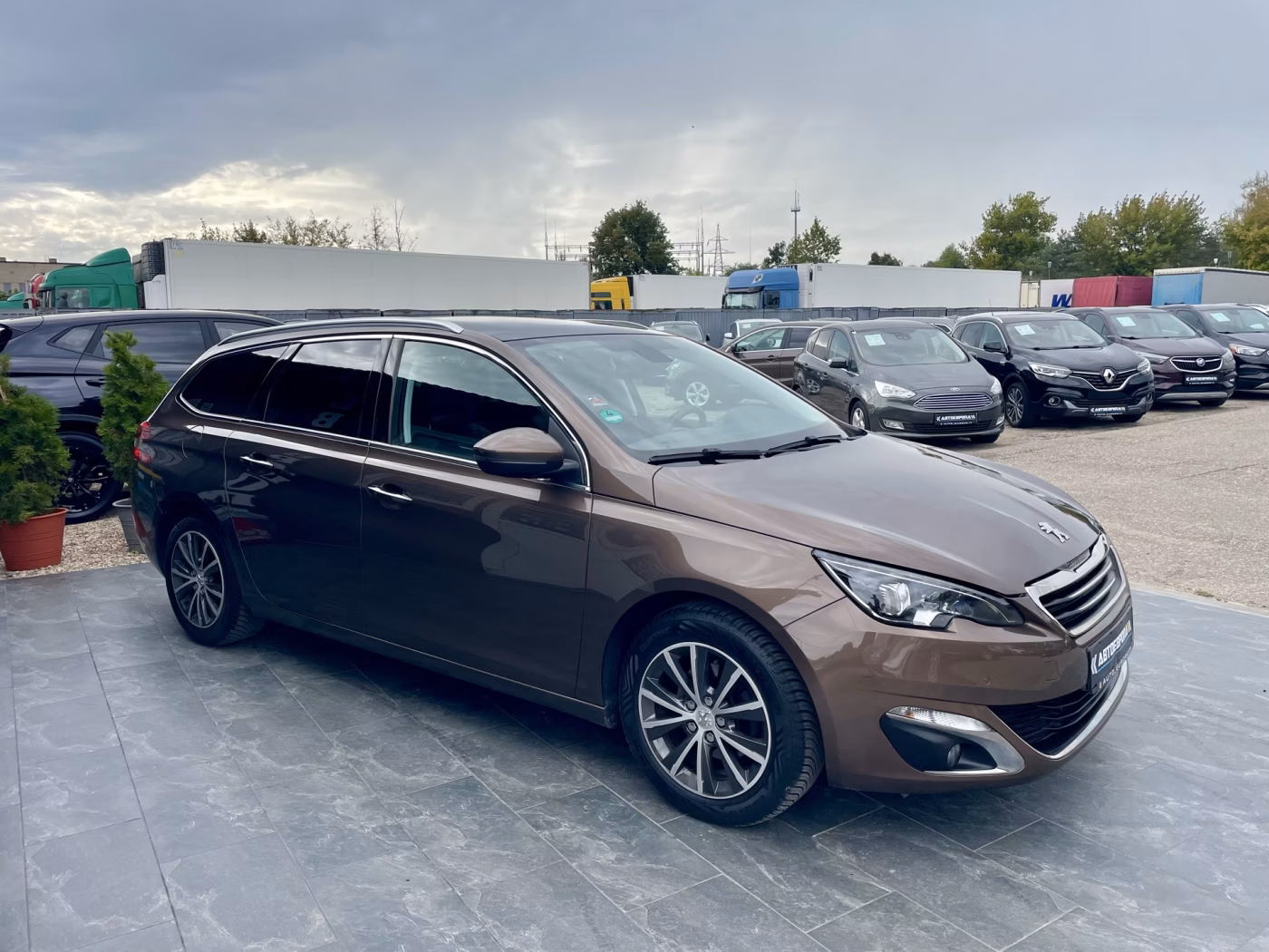 Peugeot 308 фото 4