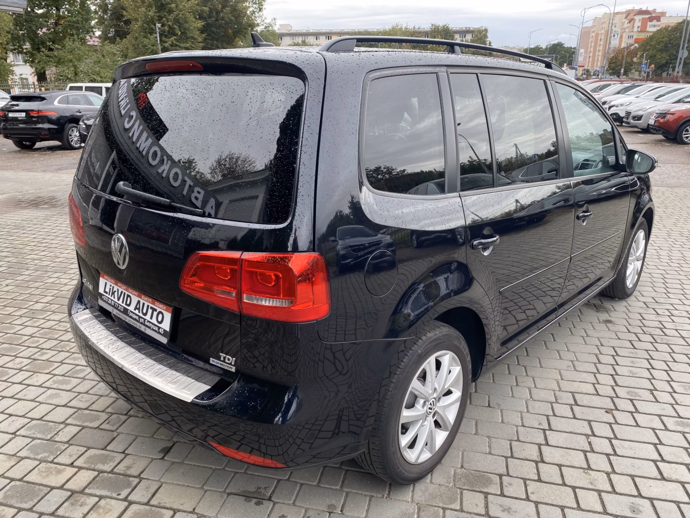 Volkswagen Touran фото 7