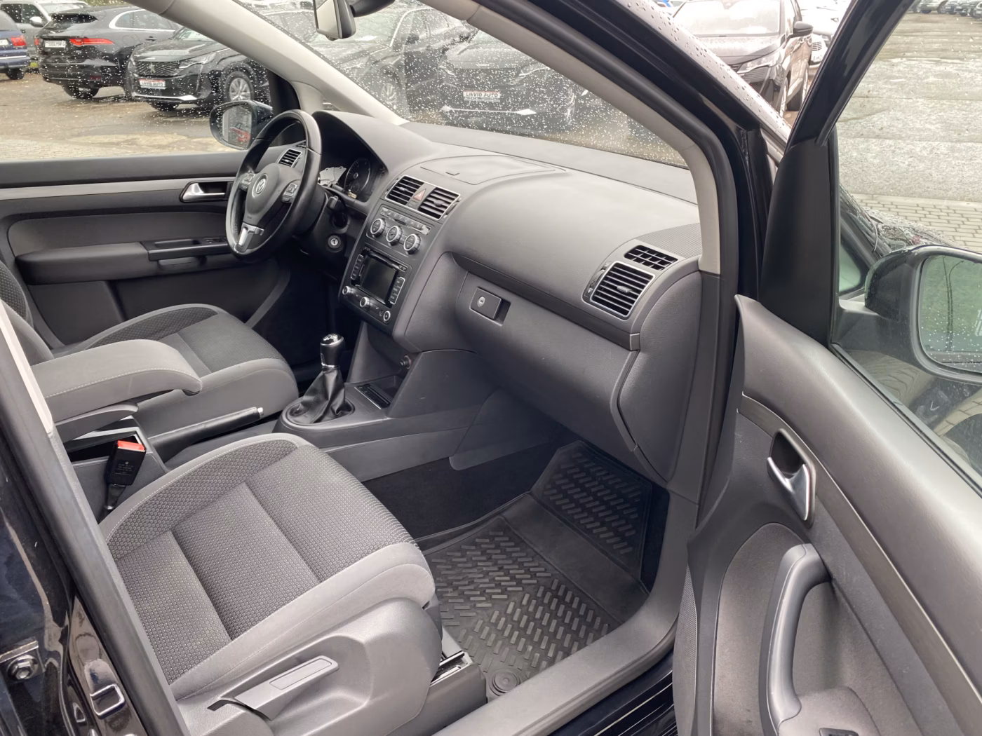 Volkswagen Touran фото 10