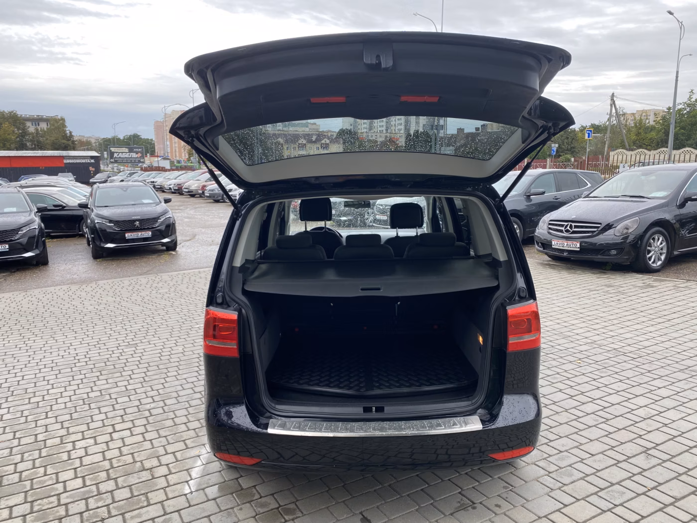 Volkswagen Touran фото 15