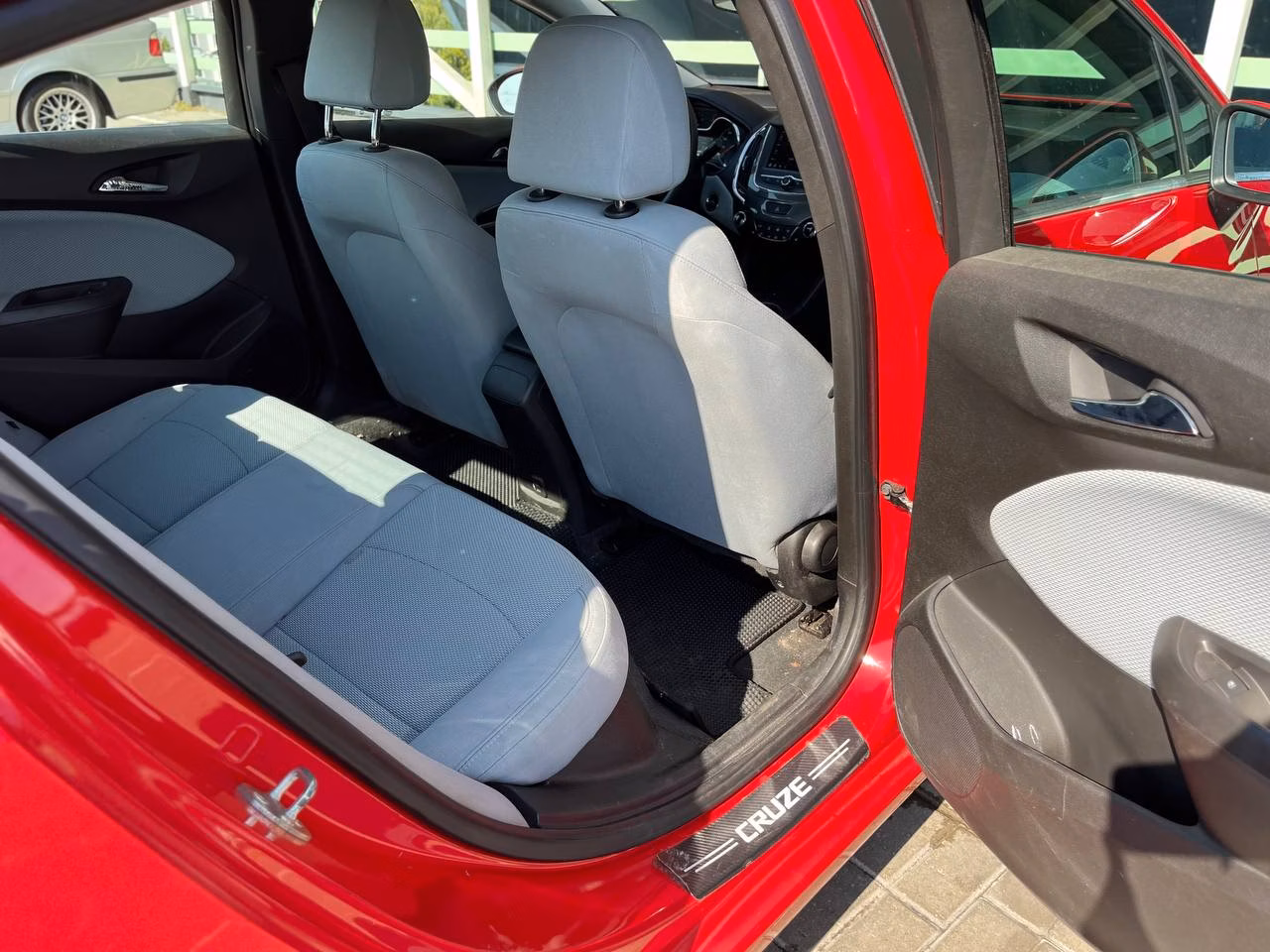 Chevrolet Cruze фото 11