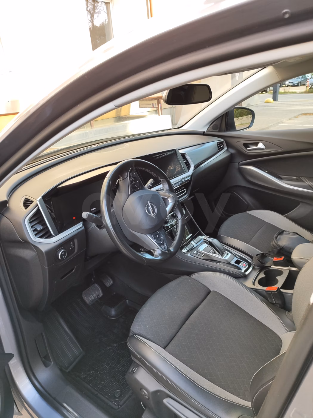 Opel Grandland X фото 11