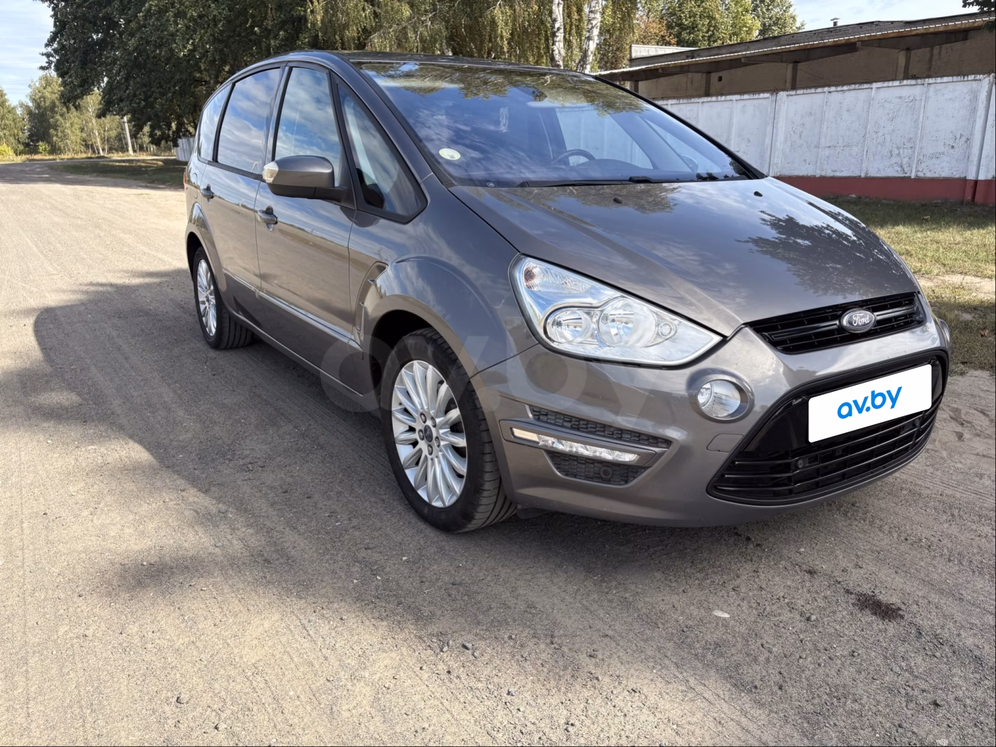 Ford S-MAX фото 10
